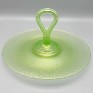 Fenton Florentine Green Stretch Handled Server Glows - Picture 1 of 5