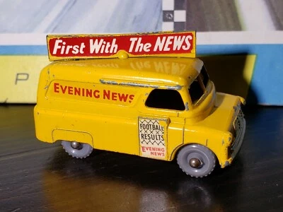 MATCHBOX MOKO LESNEY 1957 # 42 EVENING NEWS VAN - YELLOW - GREY WHEELS (2) - Image 1 of 4