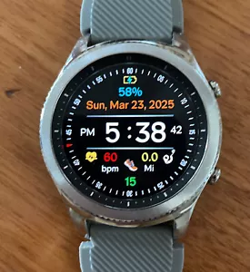 Samsung Galaxy Gear S3 Classic Smart Watch - Picture 1 of 10