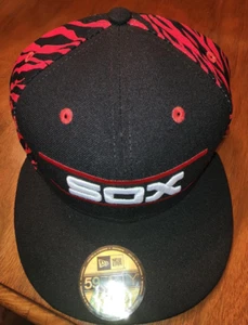 New Era 59fifty MLB Chicago White Sox Black and Red Size 7 3/8 - Picture 1 of 8