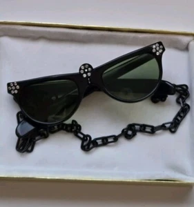 Vintage 1960's (Brevete S.G.D.G) Retro Black Sunglasses - Picture 1 of 10