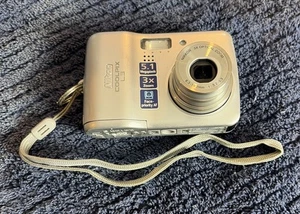 Nikon Coolpix L3 Digital Camera 5.1 MP 3x Zoom Tested & Working! No Memory Card - Picture 1 of 5