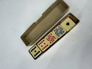 Juego de dados de cartas de celuloide vintage con caja juguete de juego de plástico temprano de los primeros años 30 - Imagen 1 de 2