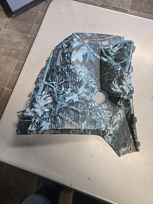 09-10 Polaris Sportsman 550 850 XP Side Panel Cover Right Camo 5437815-455 #115 - Image 1 of 2