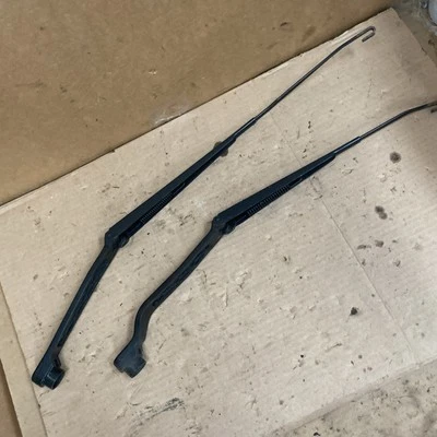 Brazo limpiaparabrisas delantero izquierdo derecho Subaru Impreza 2008 2009 2010 2011 1224 Foto 1 de 4