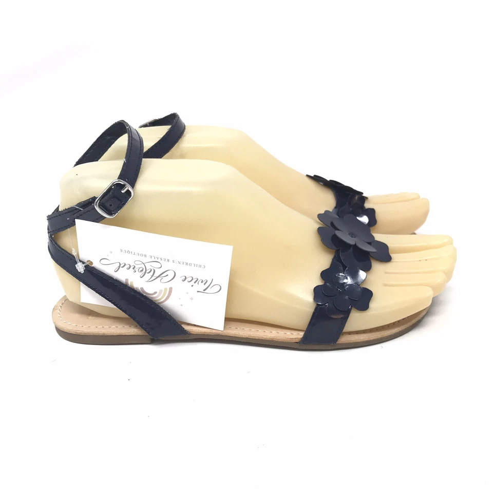 Sandálias sociais GYMBOREE azul marinho floral patenteado meninas jovens tamanho 1 biqueira aberta plana - Imagem 1 de 4