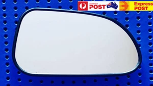 Right side mirror glass to suit HOLDEN CRUZE 2002-2006 Heated Convex with base - Picture 1 of 4