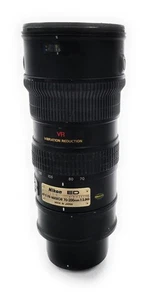 Teleobjetivo Nikon ED AF-S VR-NIKKOR 70-200 mm f/2,8G con brazo de montaje, grado C - Imagen 1 de 7
