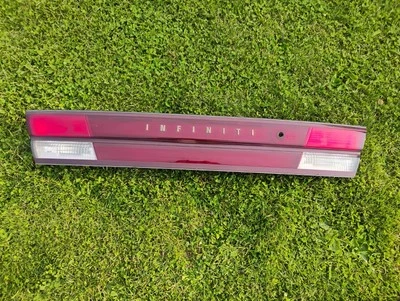 INFINITI I30 1996-1997 LUZ TRASERA PANEL CENTRAL MALETERO MONTAJE OEM ORIGINAL  Foto 1 de 4