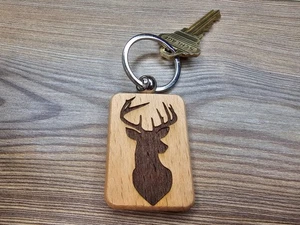 Llavero "Buck" grabado con láser **Ambos lados grabados** - Imagen 1 de 5