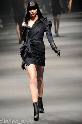 ICONIC CHIC ELEGANT CLASSY 2009 LANVIN Black wool/cashmere blend Dress - Image 1 of 4