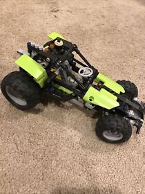 LEGO Technic Desert Racer (42027)