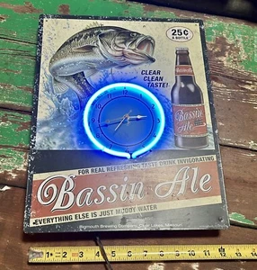 Vintage Bassin Ale Neon Clock Bigmouth Brewing Comp, Clear Lakes, MO USA 2007 - Picture 1 of 8