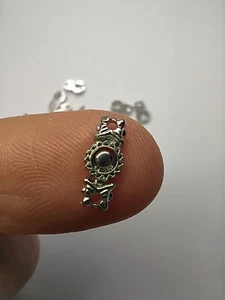 2 pcs silver 10mm Decorative Hook Buckle Mini Buckles Sewing Craft Doll Clothes - Picture 1 of 4