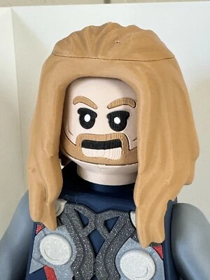 Impreso en 3D - Figura de ladrillo Marvel THOR XL - 8,5 pulgadas de alto / inspirado en Lego Foto 1 de 4