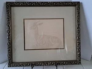 Guardería de obras de arte enmarcadas y enmarañadas con antílope de marfil gacela Impala en relieve - Imagen 1 de 10