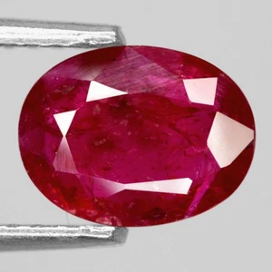 0.84Ct. Natural Gemstone Ruby Top Red Oval Madagascar Beautiful Sparkles Color! - Picture 1 of 7