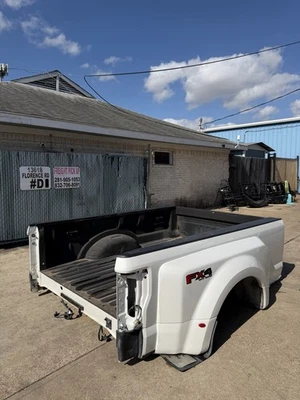 2020-2022 Ford F350 F450 Dually Bed 8FT Star White OEM DRW Take Off - Image 1 of 4