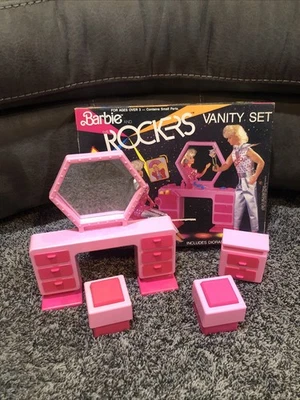 JUEGO DE TOCADOR ROSA ARCO BARBIE and THE ROCKERS 1986 VINTAGE en CAJA ORIGINAL Foto 1 de 4