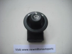 93BG17B676 AB / BB FORD FIESTA MK6 ELECTRIC DOOR MIRROR SWITCH - Picture 1 of 4