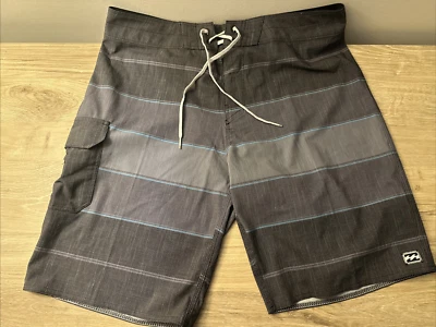 Baúl de baño Billabong 32" gris/azul todo el día profesional poliéster reciclado con bolsillo lateral Foto 1 de 4