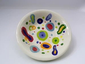 Ensaladera de pasta de cerámica por platos desnudos disparados 12/2005 cuenco con patrones vivos usado en excelente estado - Imagen 1 de 6