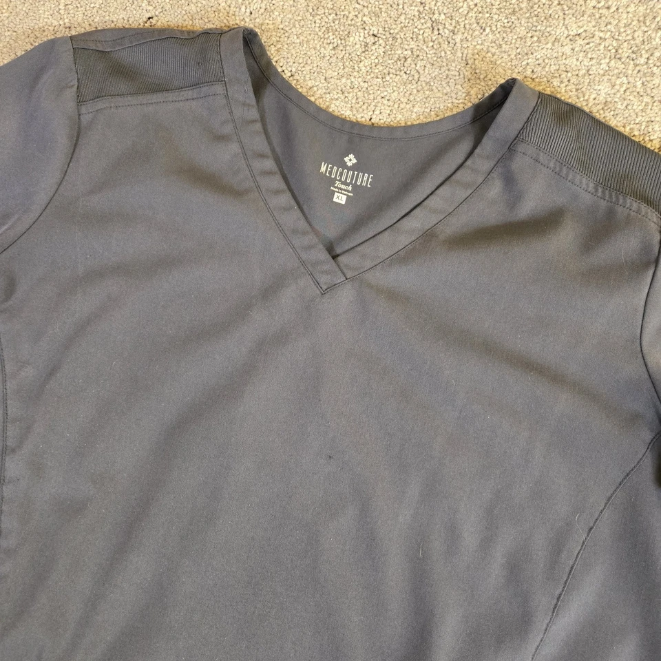 Med Couture Touch XL 码灰色磨砂上衣衬衫带口袋 — 第 1/4 张图片