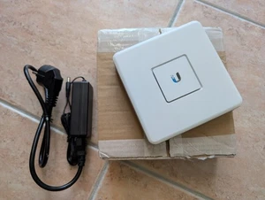 Ubiquiti USG Security Gateway Unifi - Foto 1 di 3