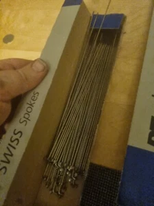 8 x DT Swiss ALPINE III 250 mm doppelstöckige J-Biegung Speiche 13/14G & 12 mm Brustwarze - Bild 1 von 2