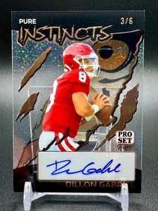 2024 Leaf Pro Set Pure Dillon Gabriel Stardust Pure Instincts AUTO 3/6 RC Marrone - Foto 1 di 2
