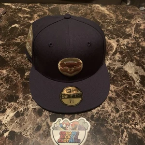 New Era Chicago Cubs Fitted Hat Size 7 3/8 Navy Blue - Picture 1 of 5
