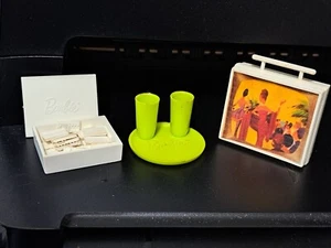 BARBIE VINTAGE GO TOGETHER ACCs-BRILLEN-TABLETT-30 DOMINO-TV-MAGs C9 bis C9+ ZUSTAND - Bild 1 von 13