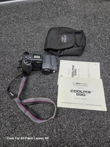 NIKON Coolpix 990 3.34MP CCD Y2K Digicam *Tested Works* - Picture 1 of 4