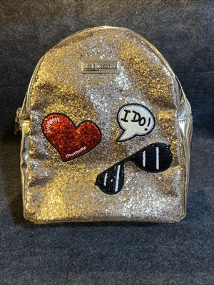 Mochila Love Moschino Corazón Brillo Cuero Dorado “I Do” Nueva Sin Etiquetas Foto 1 de 4
