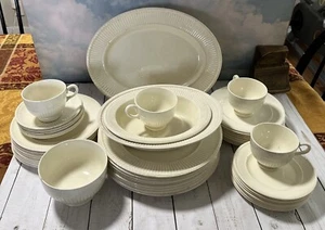 Lote de 44 tazas de té Wedgwood Etruria Barlaston EDME cena/ensalada/pan/platillo mezcla - Imagen 1 de 21
