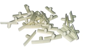Paquete de 25 clips de cableado de nailon blanco empuje correa retenedor clips de alambre cinta en GM - Imagen 1 de 1