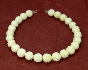 😏 Knochen 8 mm Kugeln gravierte Rosen / Blumen 25 Perlen für Mala, Kette +++ 😉 - Picture 1 of 1