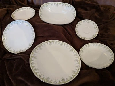 Noritake DEE 2212. Platos, cuencos para cena/ensalada/pan y mantequilla Foto 1 de 4