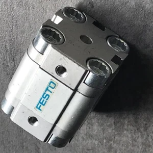 FESTO ADVU-25-10-P-A Kompaktzylinder 156523 - Bild 1 von 4