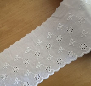 7 Yards 3.5'' Wide Eyelet Cotton Lace/Embroidered Flower/Bow Trim White b0364 - Picture 1 of 4