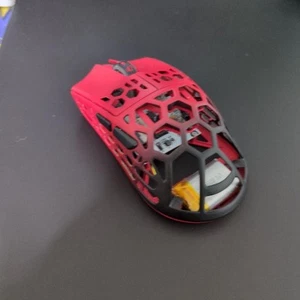 Darmoshark m2 Daero rot/schwarz Gaming Maus gebraucht - Bild 1 von 3