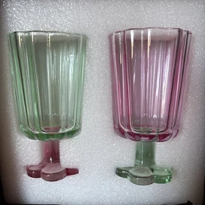 Tall Ripple Drinking Glasses Set of 2 (Pink & Green) Flower Petal Style - Picture 1 of 5