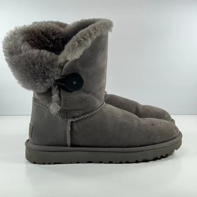 Ugg Australia Bailey Button II Women's Ankle Sheepskin Boot Grey Size 8 1016226 - Image 1 of 4