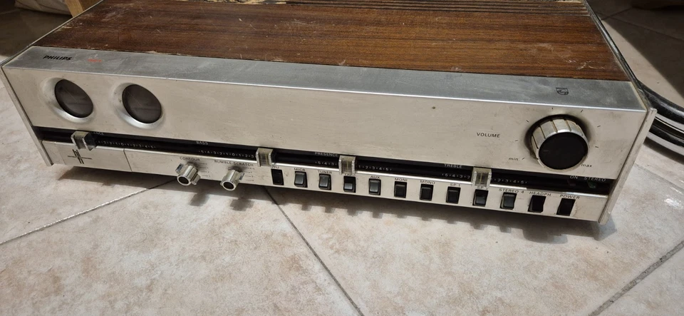 Amplificatore Philips 521 - Immagine 1 di 4