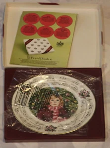 CHRISTMAS CAROLS COLLECTORS PLATE by ROYAL DOULTON 1983 SILENT NIGHT VERY GOOD - Picture 1 of 2