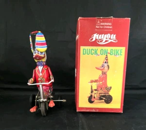 NIB Vintage Duck On A Bike Tin Wind Up Toy W/Spinning Beanie Complete works 8" - Picture 1 of 11