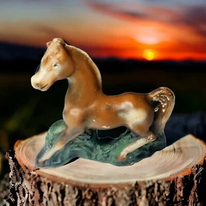 Caballo Vintage Cerámica Porcelana Caballo Marrón Escena de Hierba - Pintado a Mano - Imagen 1 de 12