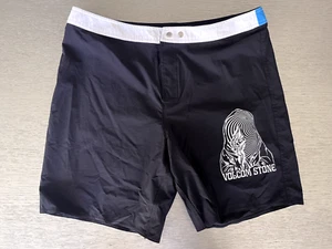 Volcom Snapped Liberators Boardshorts Size 34 New Black/Blue 8" Inseam Surf Swim - Picture 1 of 7