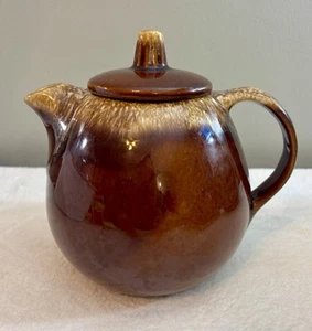 VTG Hull Pottery, Brown Drip Glaze Tea Pot, Made in USA. - Picture 1 of 15