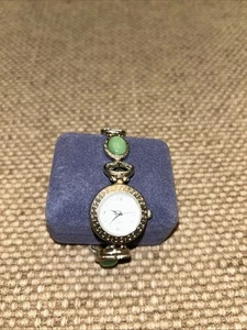 Avon Vtg Watch Women 22mm Silver Tone Green Cab Band New Battery 6.25" - Picture 1 of 5